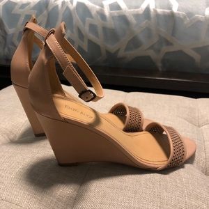 Ankle wrap wedge